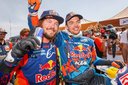 Toby Price a Matthias Walkner - Dakar 2019 - 10. etapa - Price víťazom etapy i Dakaru, 18. triumf pre KTM - Pisco - Lima