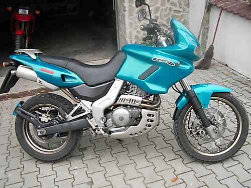 Cagiva-Canyon600-96.jpg