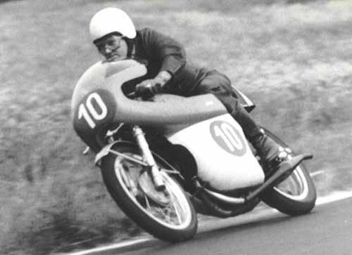  Tibor Deliman v Hořiciach 1968 na Jawe 250 Junior